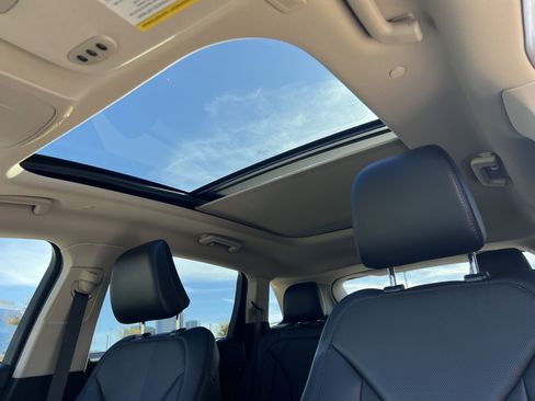 Certified 2022 Lincoln Nautilus Reserve w/ Equipment Group 201A image 28