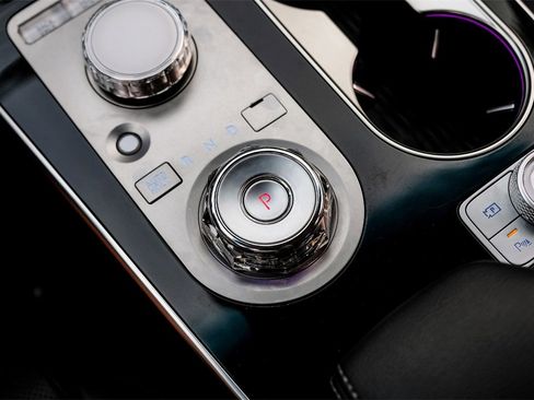 Used 2025 Genesis GV80 2.5T Standard image 25