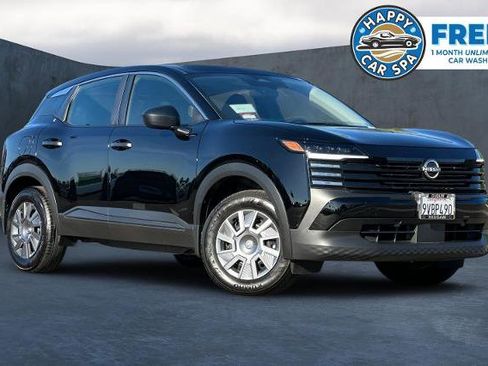 Certified 2025 Nissan Kicks S image 1