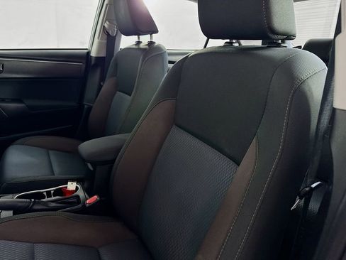 Used 2017 Toyota Corolla LE image 33