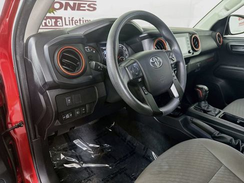 Used 2022 Toyota Tacoma SR AWD/4WD image 18
