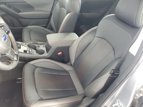 Used 2025 Subaru Crosstrek 2.5i Limited w/ Crosstrek Mirror Package image 12