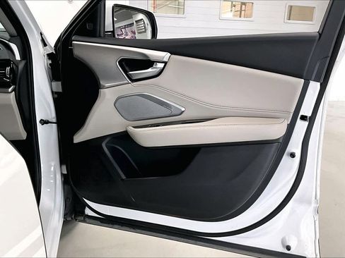 Used 2025 Acura RDX w/Technology Package image 26