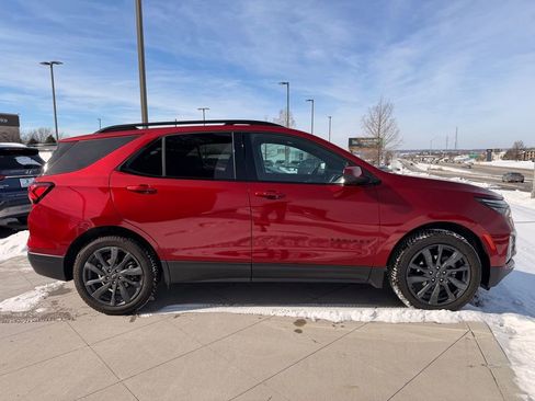 Used 2023 Chevrolet Equinox RS image 10