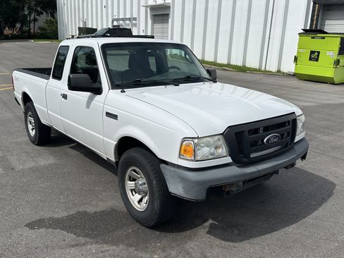 Used 2011 Ford Ranger XL AWD/4WD image 2