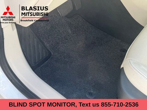 Used 2022 Buick Envision Avenir w/ Technology Package II image 16