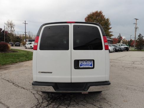 Used 2019 Chevrolet Express 3500 LT w/ LT Preferred Equipment Group image 15
