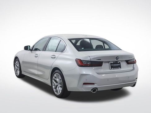 Used 2025 BMW 330i xDrive Sedan w/ Convenience Package AWD/4WD image 3