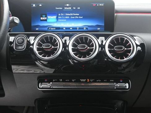 Used 2025 Mercedes-Benz CLA 250 image 12
