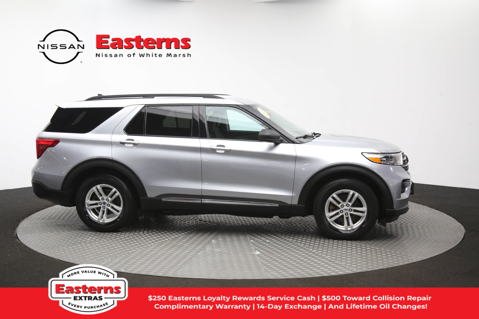 Used 2023 Ford Explorer XLT RWD image 40