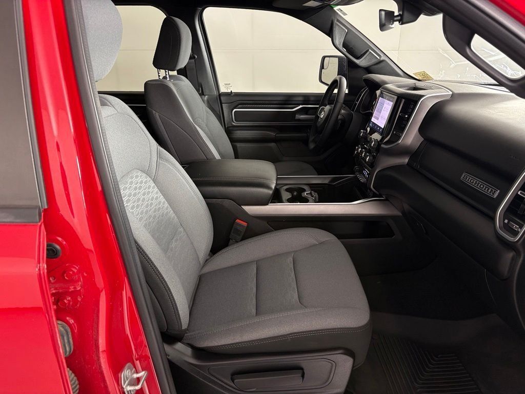 Used 2025 RAM 1500 Big Horn AWD/4WD image 41