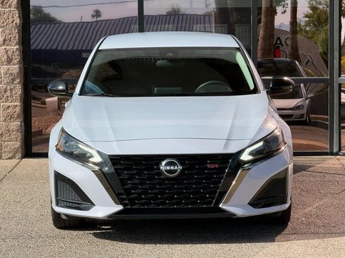 Used 2023 Nissan Altima 2.5 SR image 19