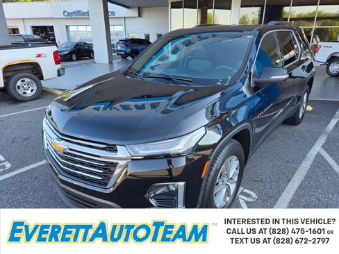 Used 2023 Chevrolet Traverse LT w/ LPO, Cargo Package AWD/4WD image 1