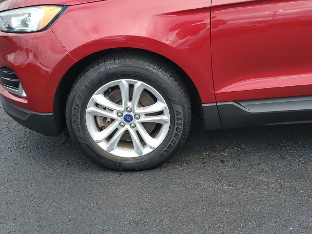 Used 2019 Ford Edge SEL w/ Equipment Group 201A AWD/4WD image 8
