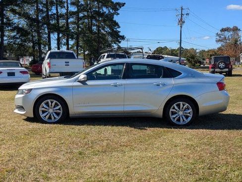 Used 2017 Chevrolet Impala LT image 6