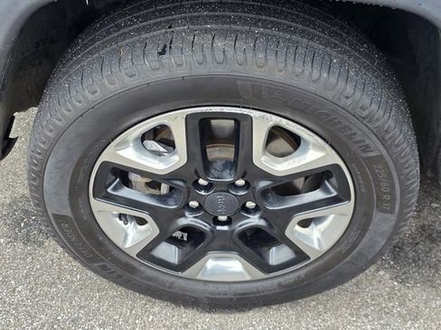 Used 2018 Jeep Compass Trailhawk w/ Navigation Group AWD/4WD image 39