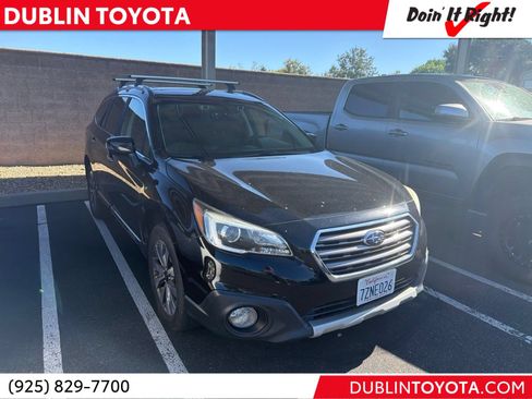 Used 2017 Subaru Outback 2.5i Touring AWD/4WD image 1