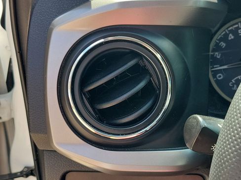 Used 2023 Toyota Tacoma SR5 RWD image 31