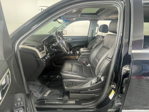 Used 2018 GMC Yukon XL Denali w/ Denali Ultimate Package image 13