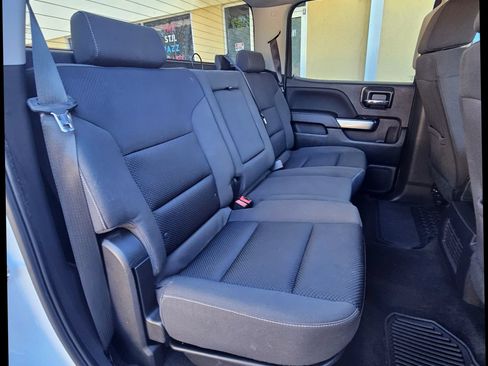 Used 2018 Chevrolet Silverado 1500 LT w/ LT Eassist Package RWD image 27