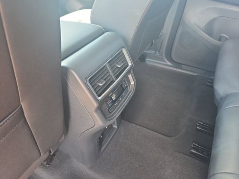 Used 2026 Volkswagen Atlas SE w/ Black Wheel Package AWD/4WD image 32