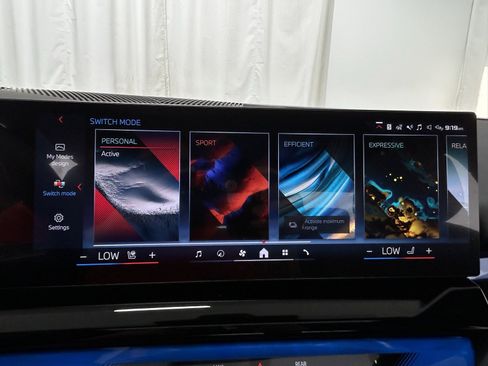 Used 2025 BMW i5 M60 w/ Premium Package image 15