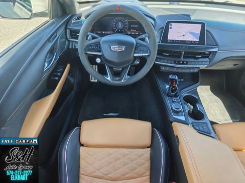 Used 2023 Cadillac CT4 V Blackwing w/ Driver Assist Package RWD image 4