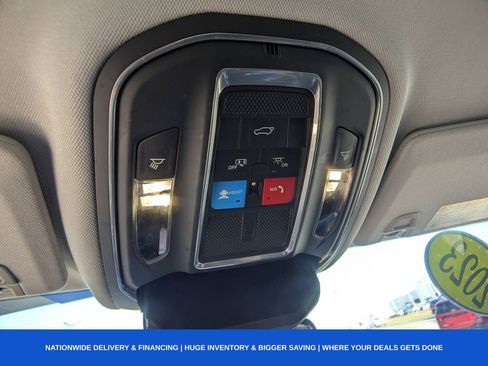 Used 2023 Jeep Grand Cherokee Limited image 22