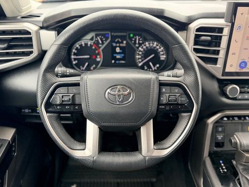 Used 2022 Toyota Tundra Limited image 12