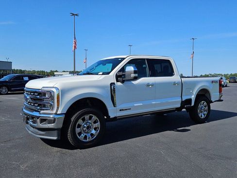 Used 2023 Ford F250 Lariat w/ Lariat Ultimate Package image 3