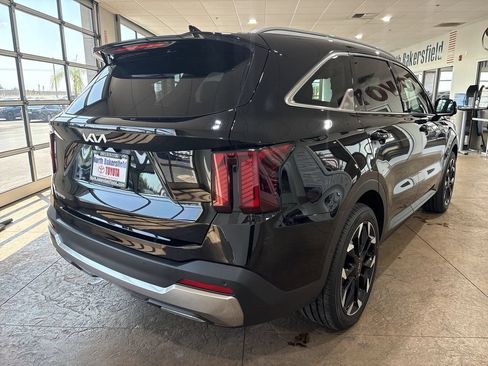 Used 2024 Kia Sorento SX FWD image 2
