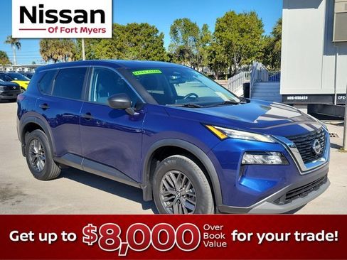 Used 2023 Nissan Rogue S image 1