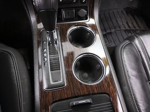 Used 2016 Chevrolet Traverse LTZ image 11