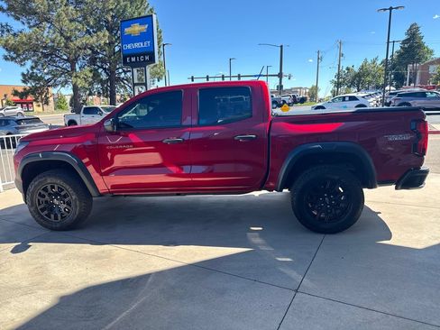 Used 2025 Chevrolet Colorado Trail Boss AWD/4WD image 2