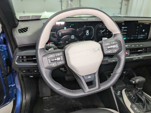 New 2025 Kia K4 GT-Line w/ GT-Line Premium Package image 30