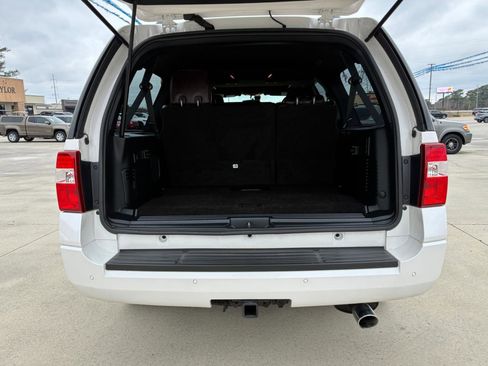 Used 2017 Ford Expedition EL Platinum image 41