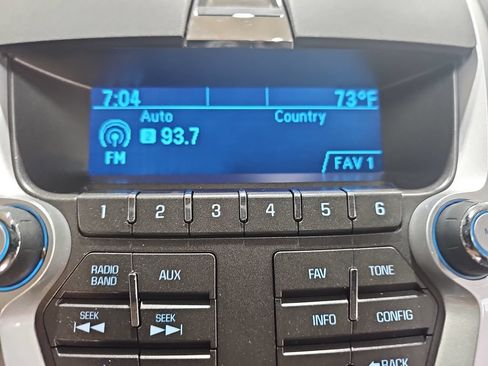 Used 2010 Chevrolet Equinox LT w/ Vehicle Interface Package FWD image 27