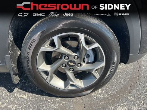 Used 2025 Chevrolet Trax LT FWD image 20