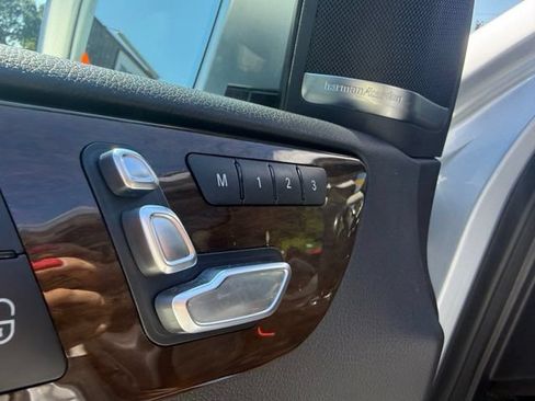 Used 2017 Mercedes-Benz GLS 450 4MATIC image 13