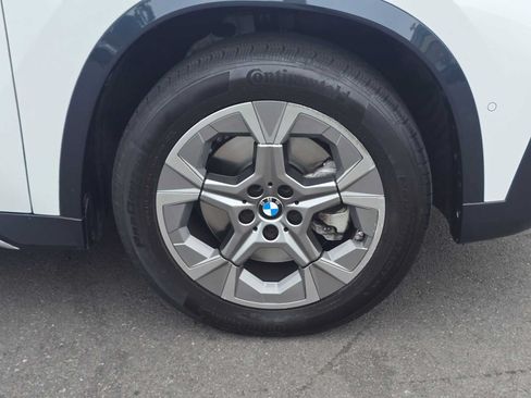 Used 2024 BMW X1 xDrive28i w/ Convenience Package AWD/4WD image 9