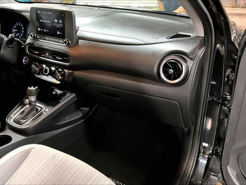 Used 2023 Hyundai Kona SEL image 17