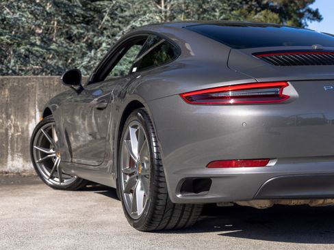 Certified 2017 Porsche 911 Carrera S RWD image 20
