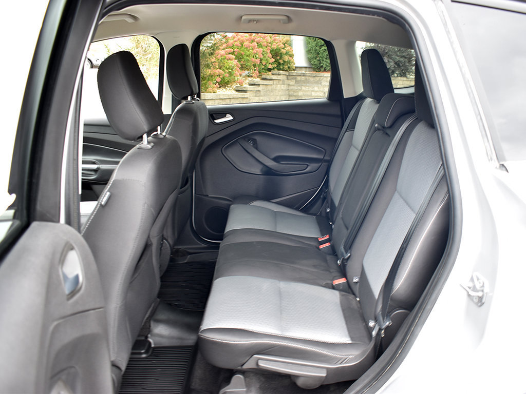 Used 2019 Ford Escape SE FWD image 6