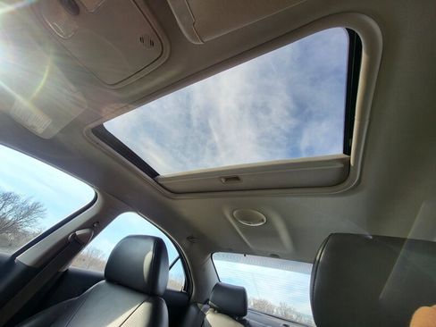 Used 2009 Pontiac G6 GXP w/ Sun And Sound Plus Package image 22