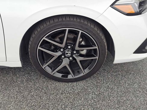 Used 2023 Honda Civic Sport Touring image 9