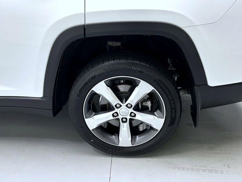 Used 2021 Jeep Grand Cherokee L Limited image 23