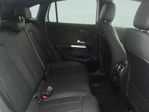 New 2026 Mercedes-Benz GLA 250 image 8
