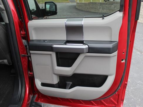 Used 2020 Ford F150 XLT w/ Equipment Group 302A Luxury image 15