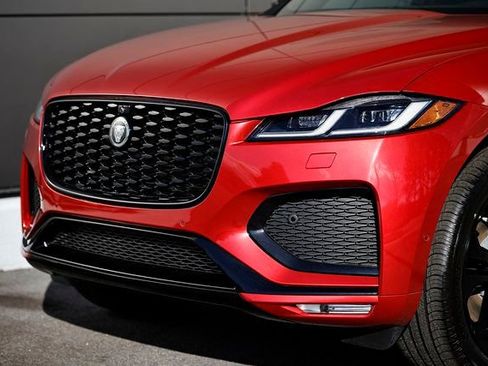 New 2026 Jaguar F-PACE R-Dynamic S image 2