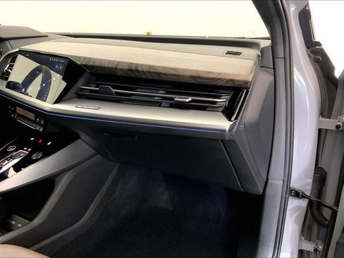 Used 2023 Audi Q4 e-tron Premium Plus w/ Premium Plus AWD/4WD image 21